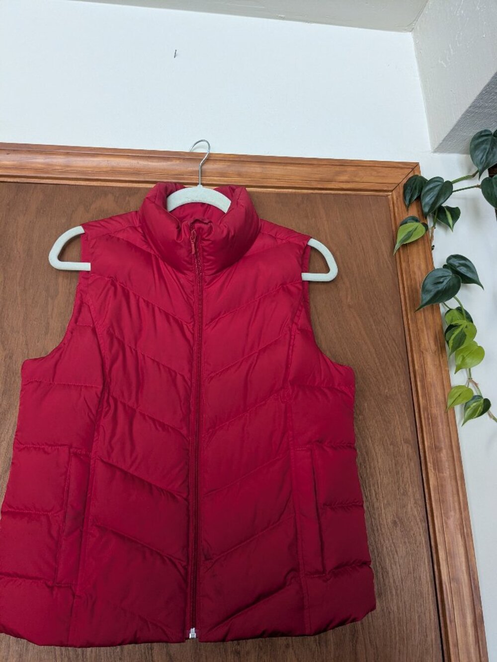 Lands End Puffer Vest Red